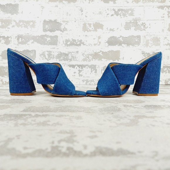 NEW Schutz Callie Blue Velvet Crossover Heeled Mule Sandals F653 - Picture 7 of 12